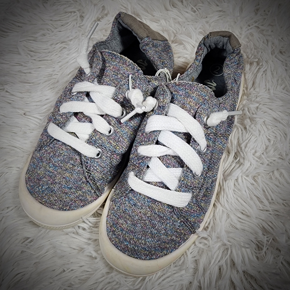 Mad Love Shimmery Grey Canvas Shoes Size 2